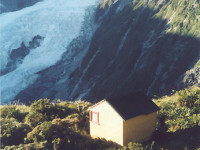 An alpine hut above Franz Josef Glacier